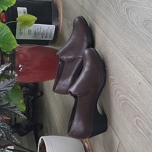 Size 6 1/2, dirt brown, route 66 rarely worn Ankle Boots